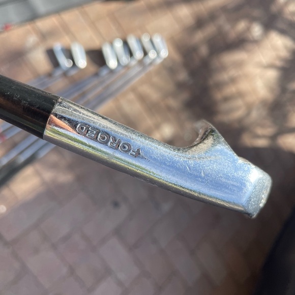 Ben Hogan Apex Plus Iron Set 8 Pc Forged
Steel shafts stiff flex - Picture 6 of 15